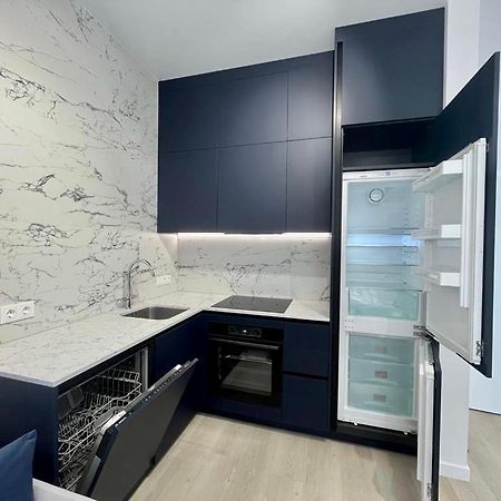 Modern Apartment In The Old Town Kiev Extérieur photo