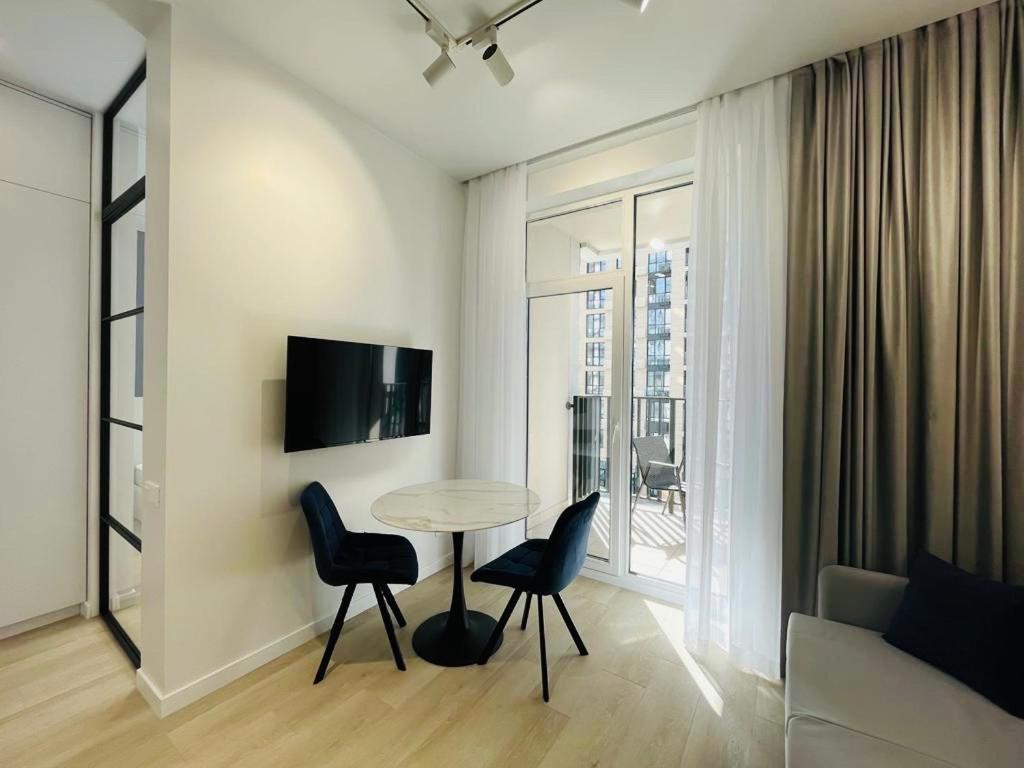 Modern Apartment In The Old Town Kiev Extérieur photo